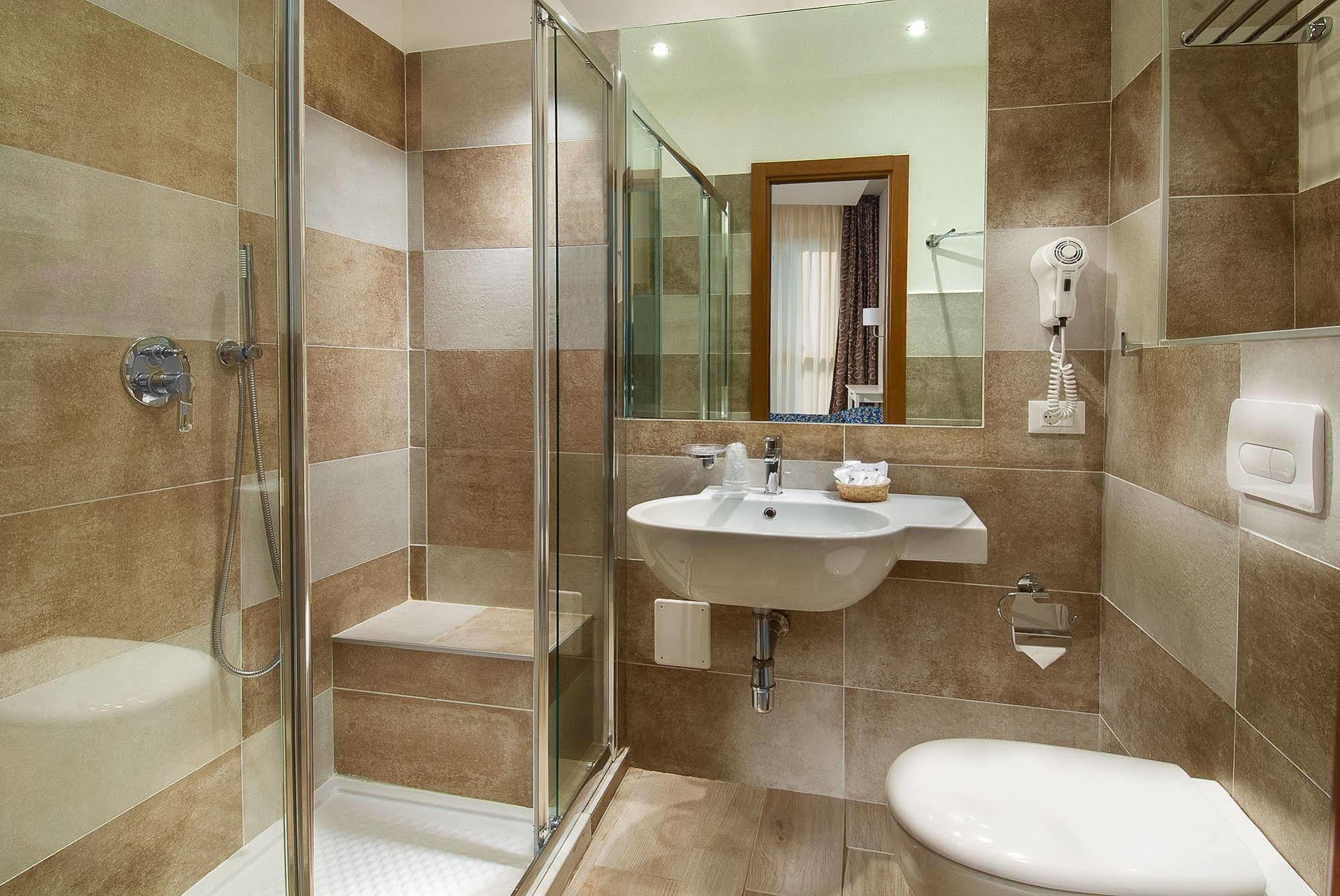 Mediterraneo Hotel 3*