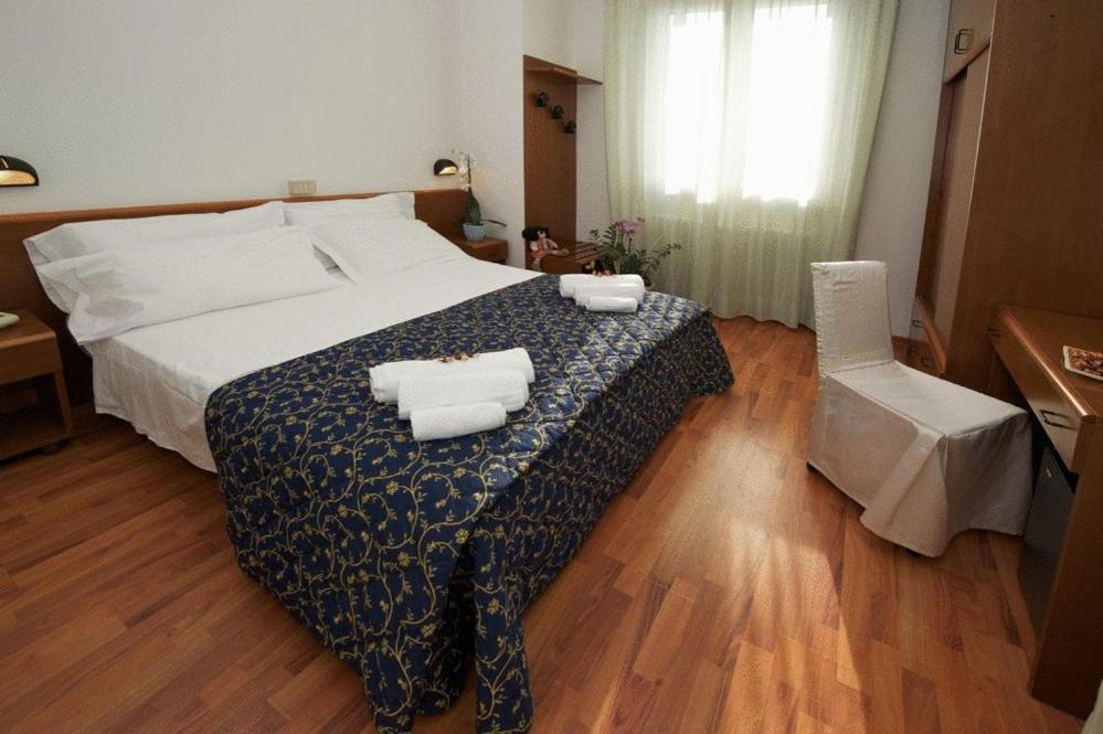 Mediterraneo Hotel 3*